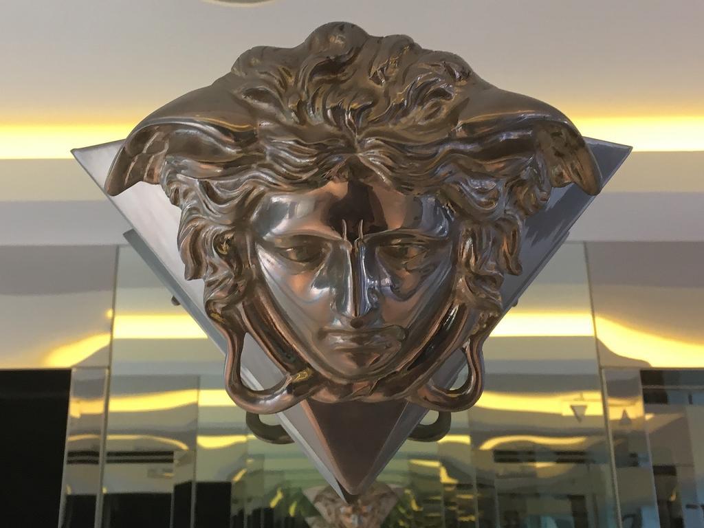 Milano Versace Suites Makati City Extérieur photo