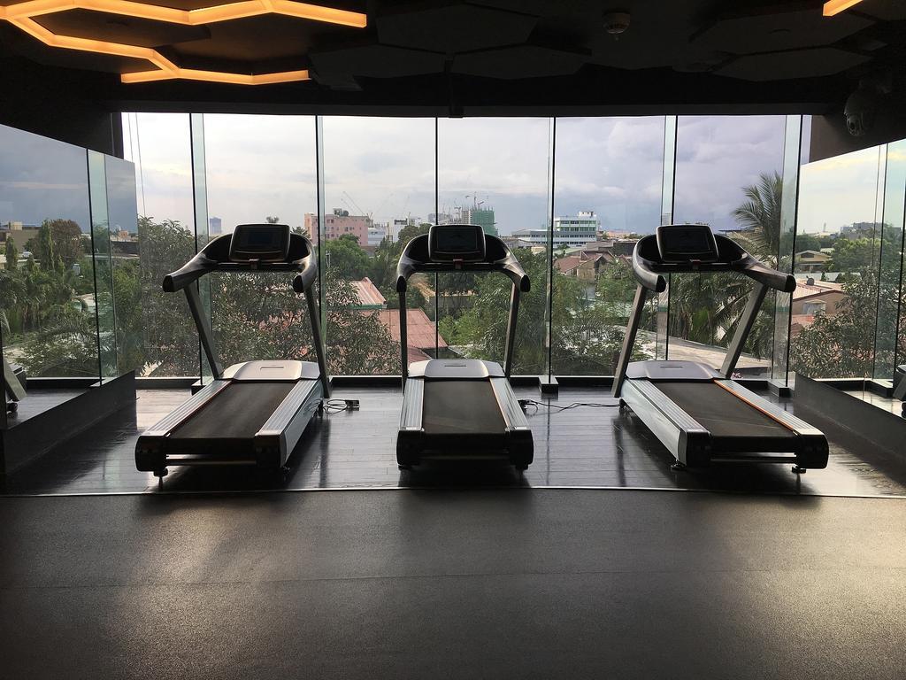 Milano Versace Suites Makati City Extérieur photo