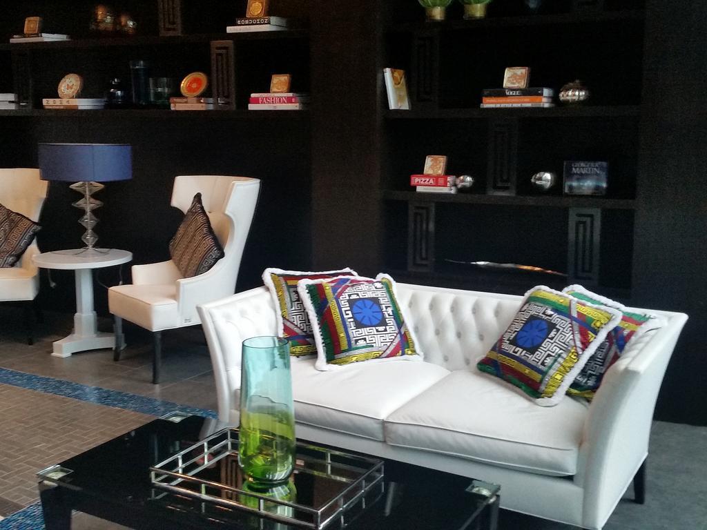 Milano Versace Suites Makati City Extérieur photo