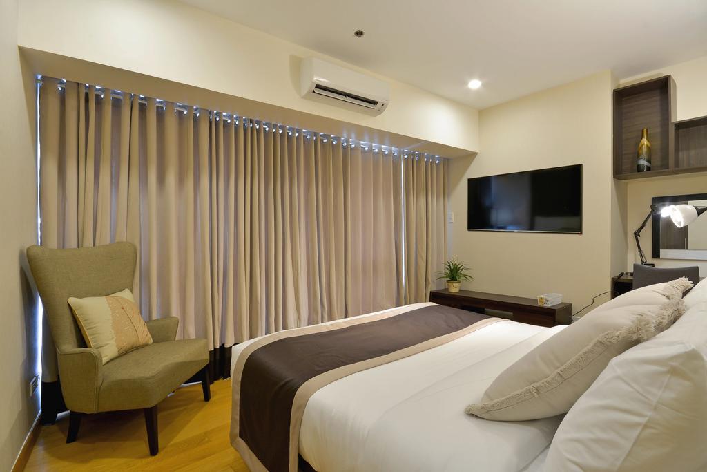 Milano Versace Suites Makati City Extérieur photo