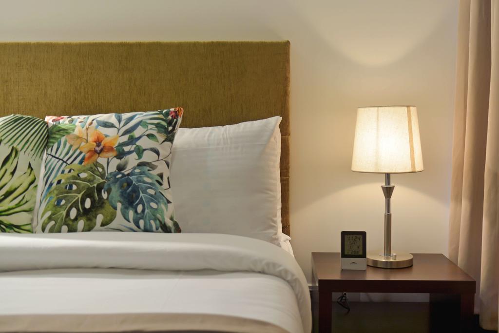 Milano Versace Suites Makati City Extérieur photo