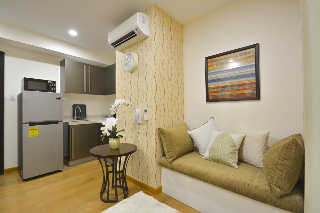 Milano Versace Suites Makati City Extérieur photo
