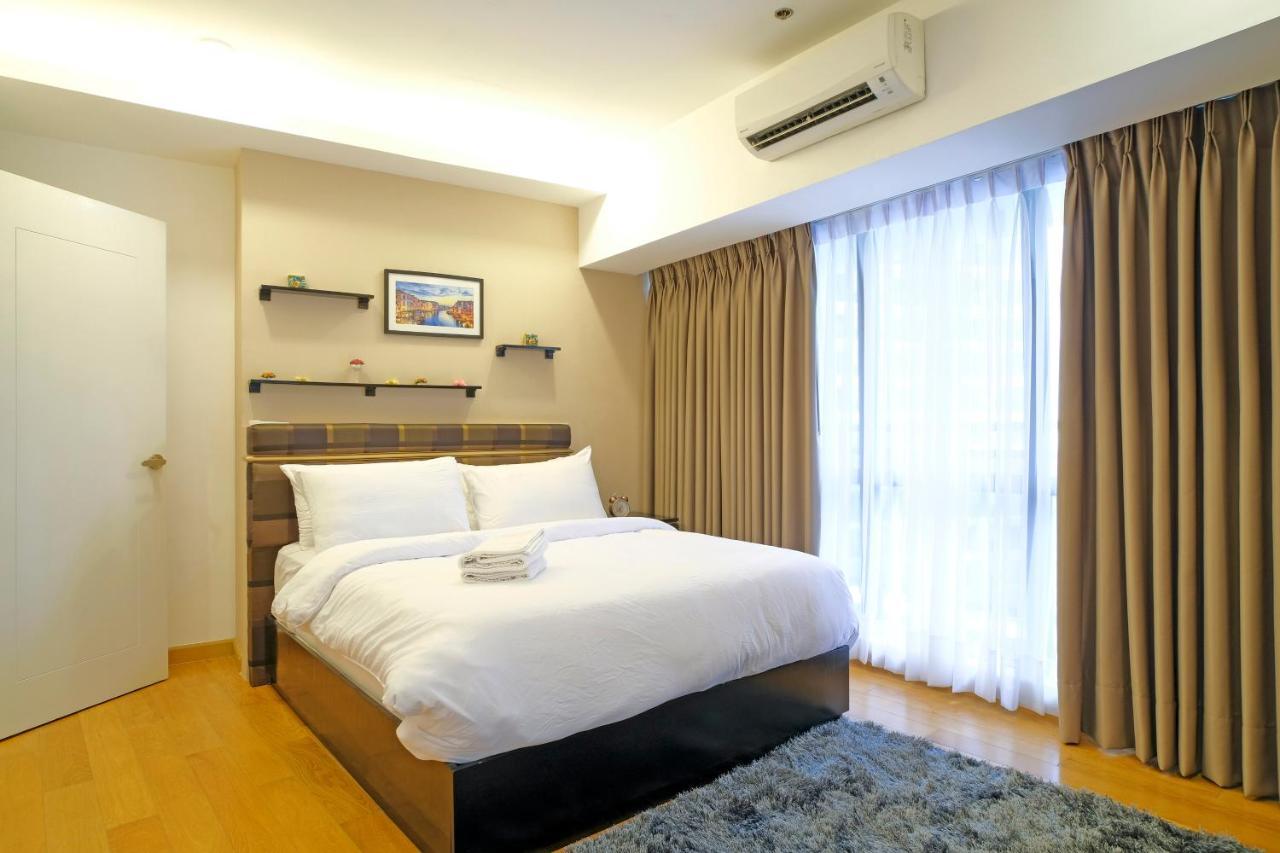 Milano Versace Suites Makati City Extérieur photo