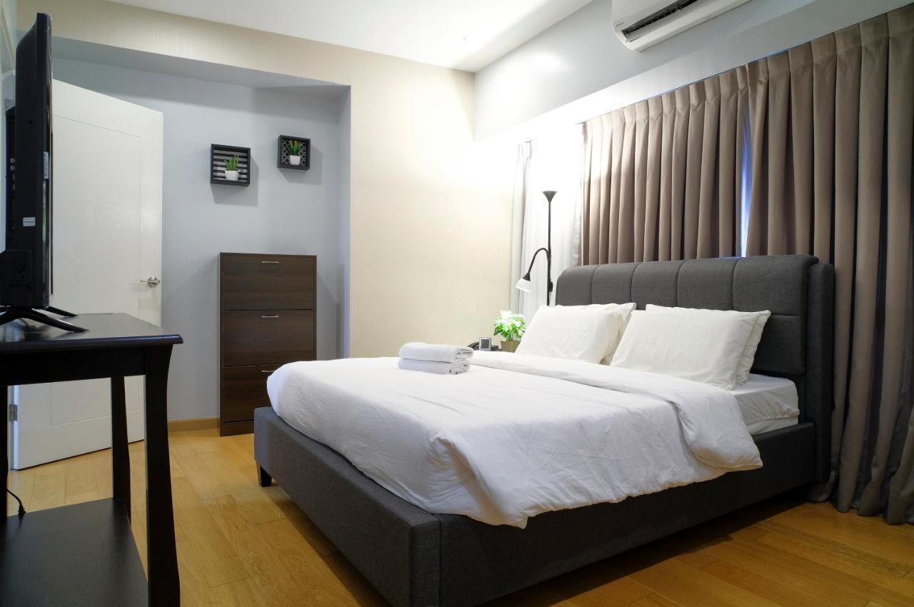 Milano Versace Suites Makati City Extérieur photo