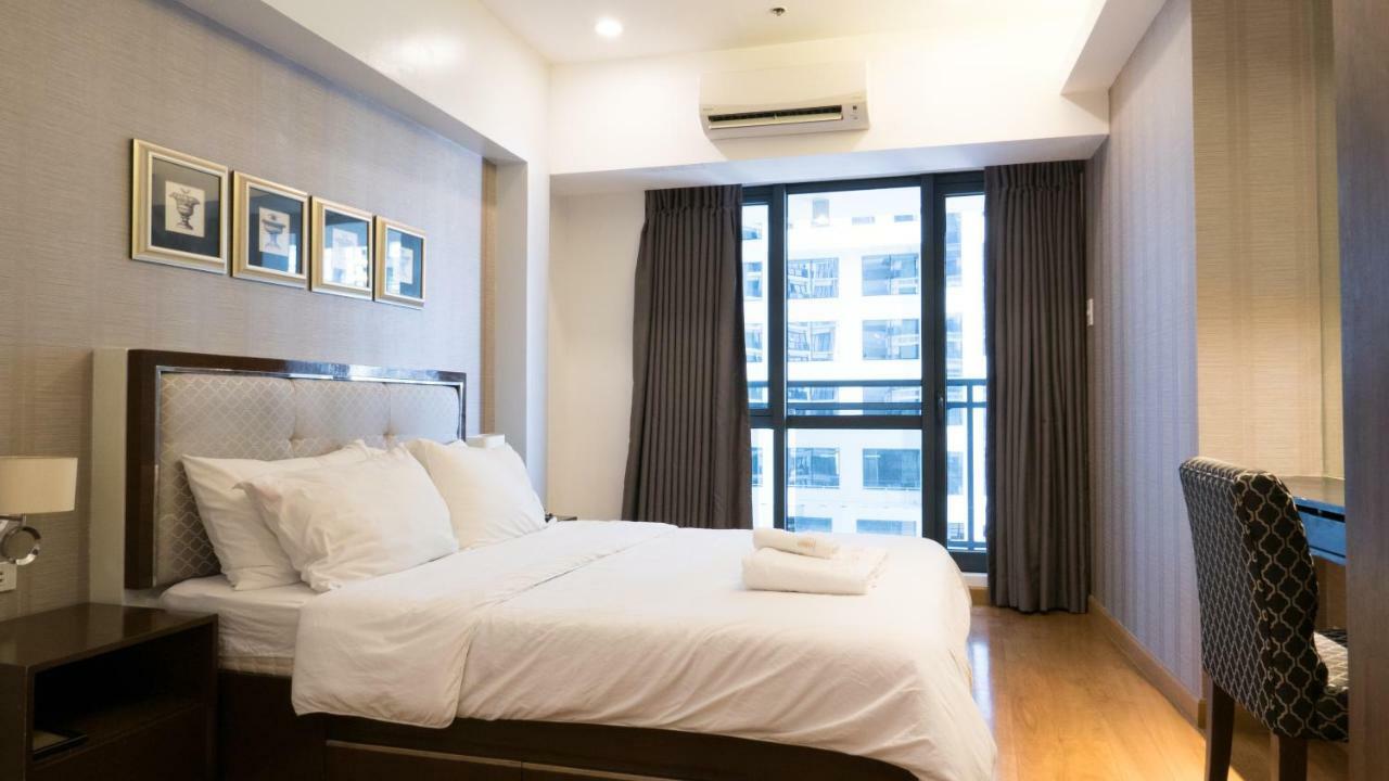 Milano Versace Suites Makati City Extérieur photo