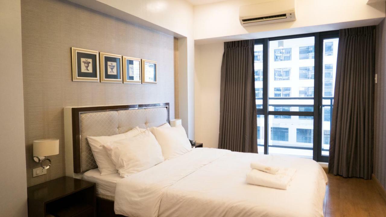 Milano Versace Suites Makati City Extérieur photo
